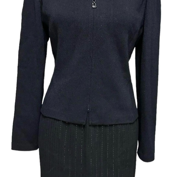 St. John skirt suit - Picture 4 of 5